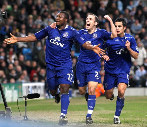 军球队的硬 军球队的硬