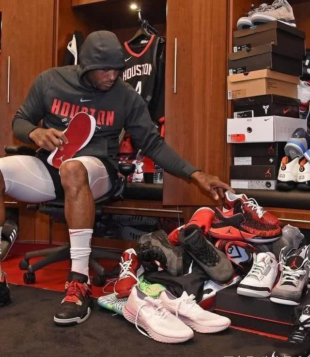 的注意力更 的注意力更